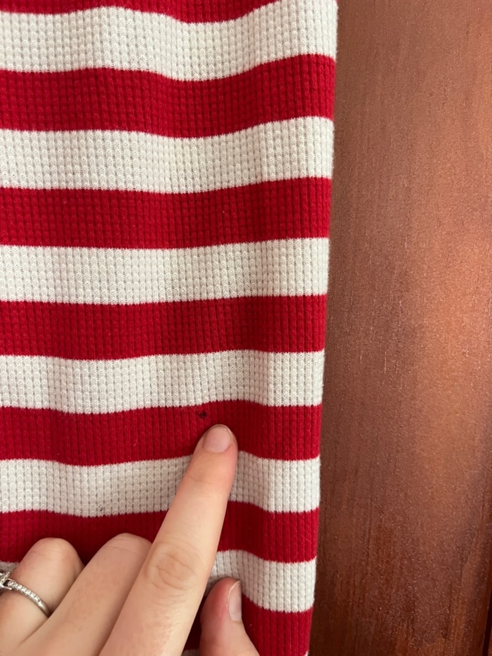 Old Navy Red and white Striped Xmas pjs - Picture 6 of 6